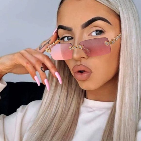 NEW! 💕Sparkling Stones Sunglasses - Picture 8 of 8